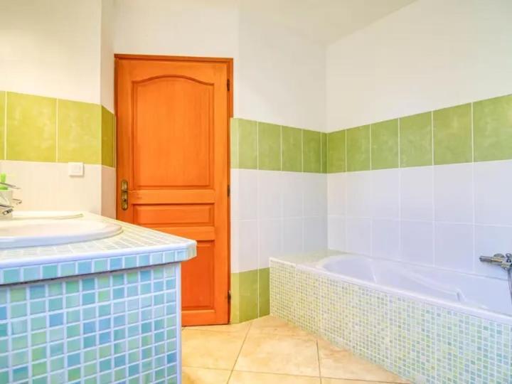 Montfort-sur-Argens Villa Faro Provence Var מראה חיצוני תמונה