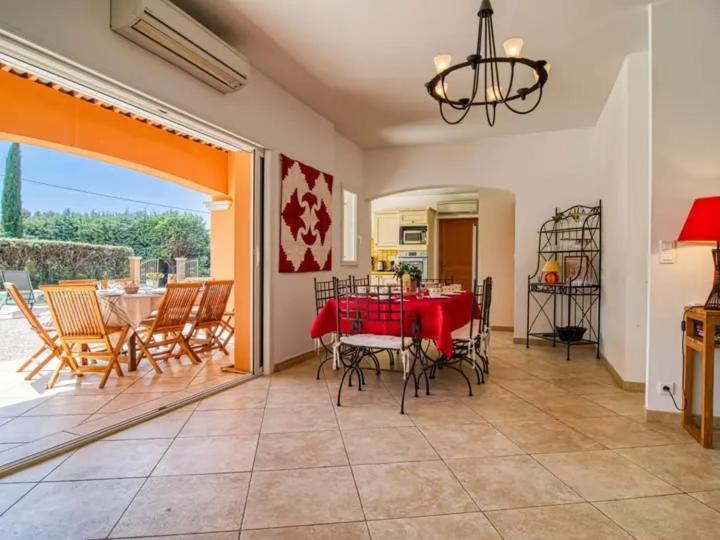 Montfort-sur-Argens Villa Faro Provence Var מראה חיצוני תמונה